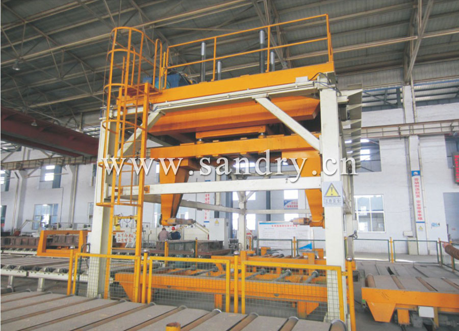 Box closing machine